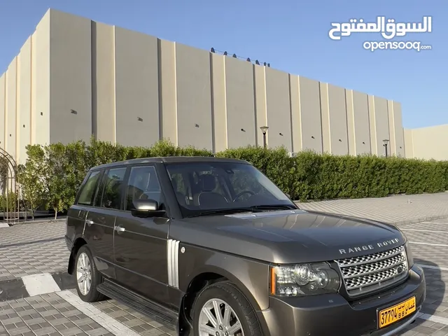 Used Land Rover Range Rover in Muscat