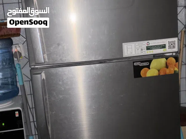 Well-Maintained LG Refrigerator for Sale