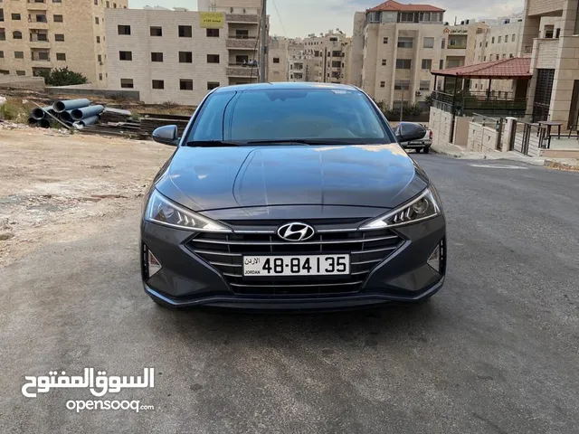 Used Hyundai Avante in Amman