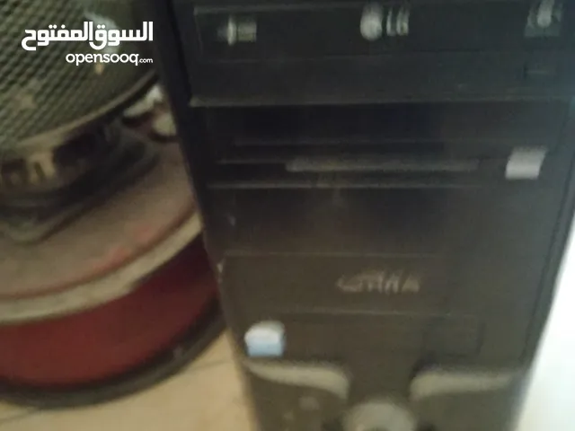 ثلاثة كمبيوتر شغل خفيف