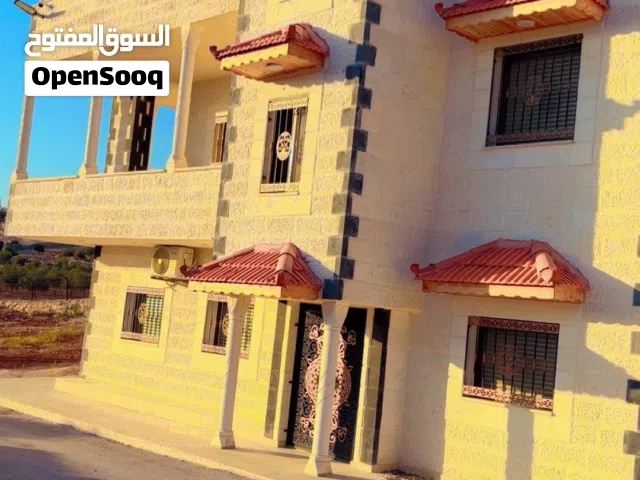 350 m2 4 Bedrooms Villa for Rent in Jerash Other