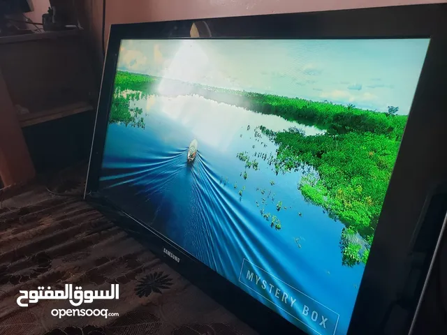 شاشة سامسونج 40 بوصة LCD للبيع للتواصل الرقم موجود بالوصف