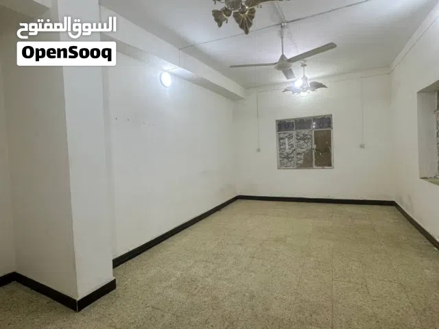 120 m2 3 Bedrooms Townhouse for Rent in Basra Jaza'ir