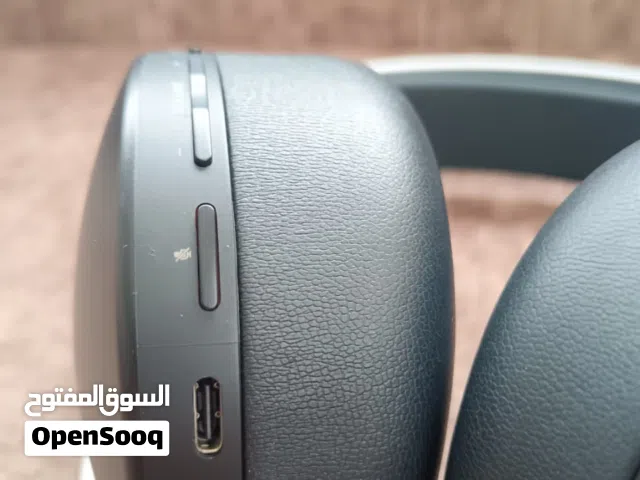 سماعات بلاي ستيشن 5 نظاف