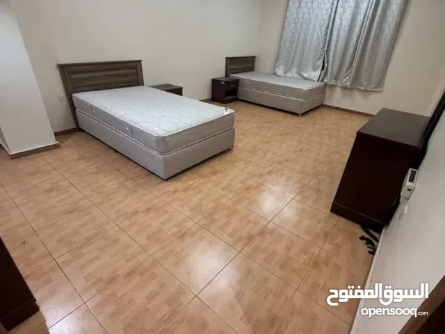 غرفه الإيجار الي الرجال و بنات
