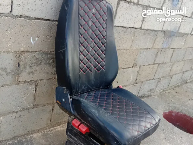 كرسي MB3 وكرسي اكتروس