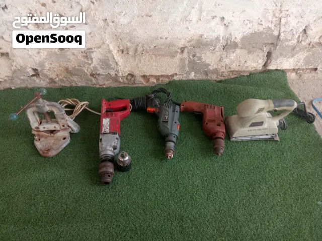 السلام عليكم موجود ترابونات وترابنا خباط قلاب ومعاهم سنفره ماكينه ومعاها بورصه للبيع مع بعض
