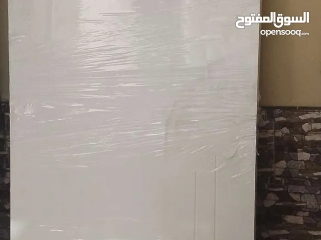 ابواب عدد 2 خشب داخلي السعر مناسب و كثير منيح ومقاساتهم بل وصف الخشب كثير مرتب و الاوزان كثير ثقيلة