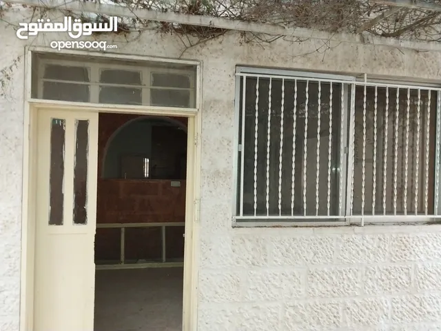 450m2 5 Bedrooms Townhouse for Sale in Zarqa Al Zarqa Al Jadeedeh