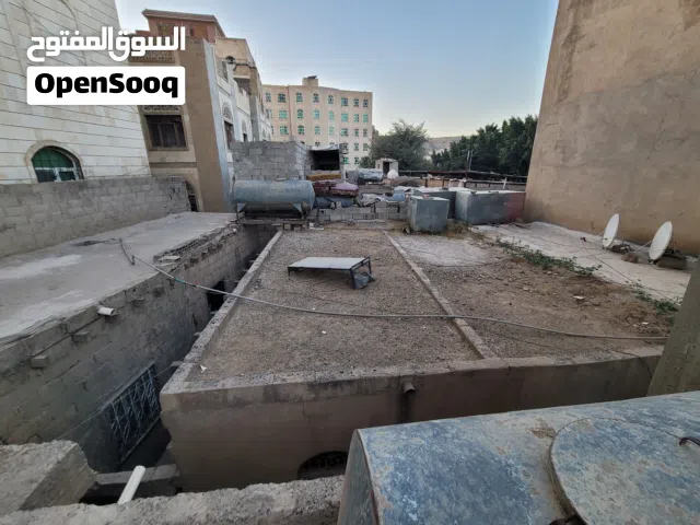 4 m2 5 Bedrooms Townhouse for Sale in Sana'a Haddah