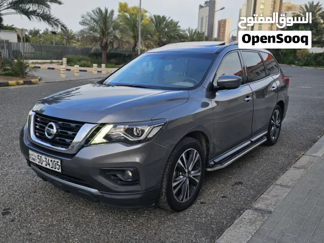 2018 Nissan Pathfinder SV