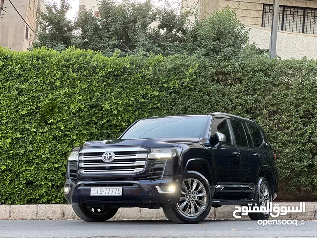 Used Toyota Land Cruiser in Amman