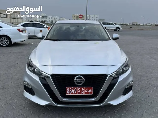 Nissan Altima in Dhofar