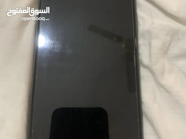 Apple iPhone 11 128 GB in Farwaniya