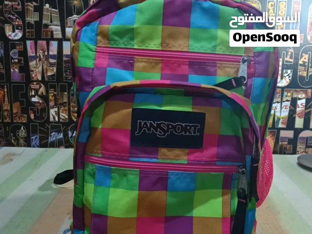 مجموعة شنط بحالة ممتازة