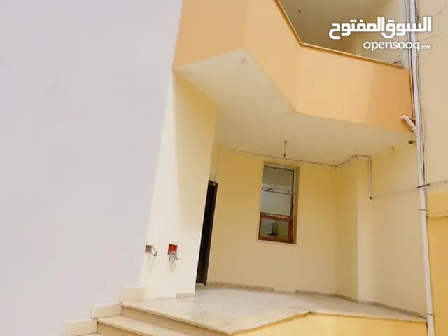 900 m2 More than 6 bedrooms Townhouse for Sale in Tripoli Edraibi