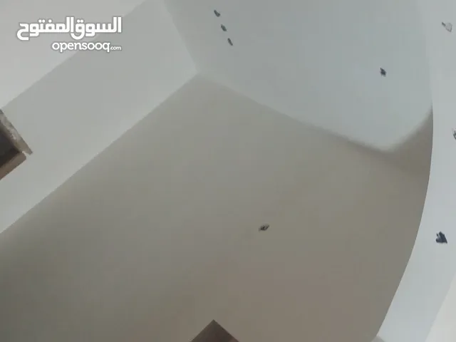 السلام عليكم خلفه بياض بورك