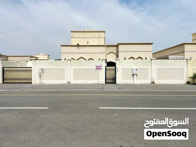 600 m2 5 Bedrooms Townhouse for Sale in Al Batinah Saham
