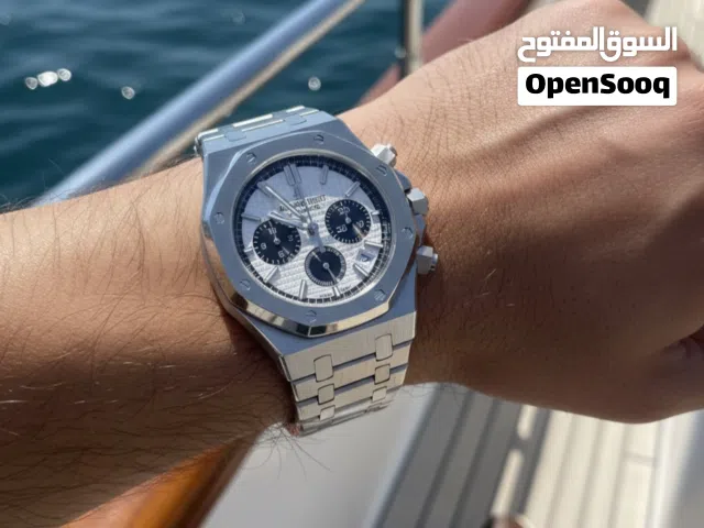 ساعة AP Master Chronograph 43mm – أوديمار بيغت – أناقة رياضية بدقة كرونوغراف