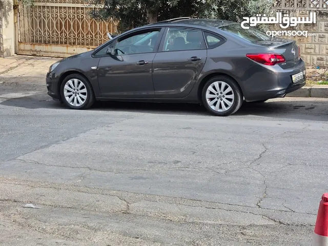 Used Opel Astra in Amman