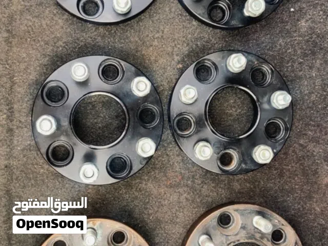 سبيسرات 2مقاس 20 4مقاس 25 مستعمل بجودة جيدة وسعر مناسب