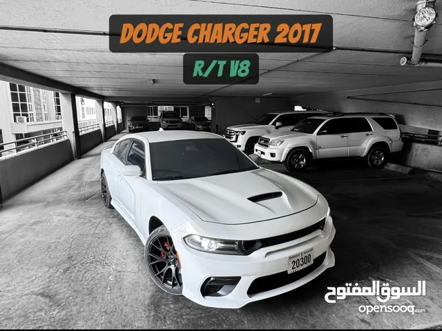 Dodge Charger دودج تشارجر 2017 RT v8 بحالة ممتازة hemi