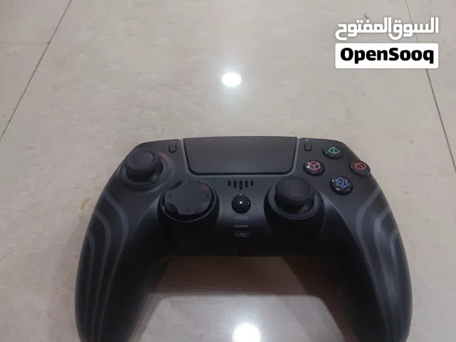 يد تحكم ممتازة لكن يوجد فيها مشكلة بسيطة الانلوك اليمين يتحرك قليلا للاعلى تصليحها بسيط قابل للتفاوض