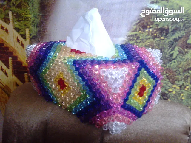 حافظة لعلبة المناديل بالخرز الكريستال مصنوعة يدوياً هاند ميد براند NR