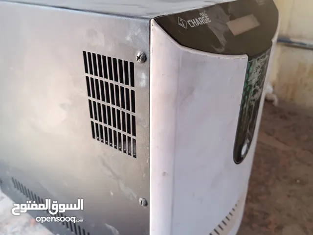 جهاز شاحن بطاريتين مستخدم قليل