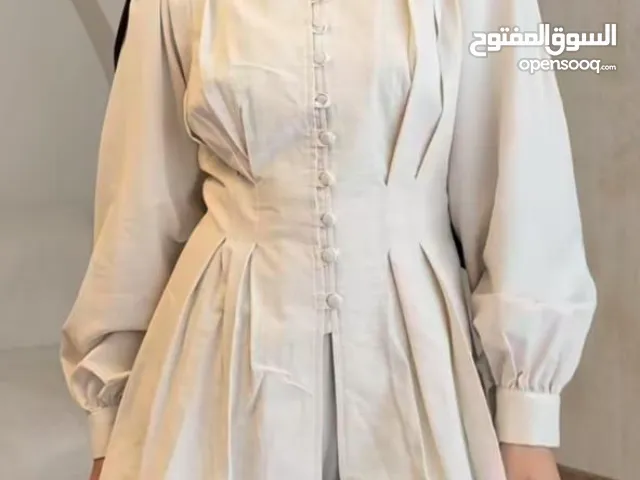 يوجد شروة ملابس كلجول في غزة بسعر حلو للي حابب يتواصل