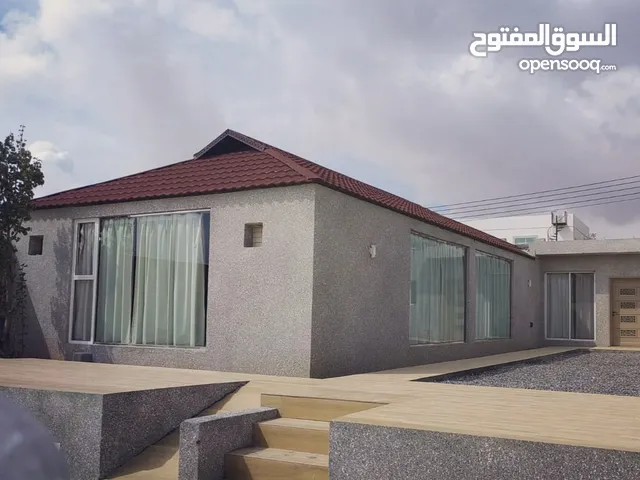 2 Bedrooms Chalet for Rent in Al Dakhiliya Other