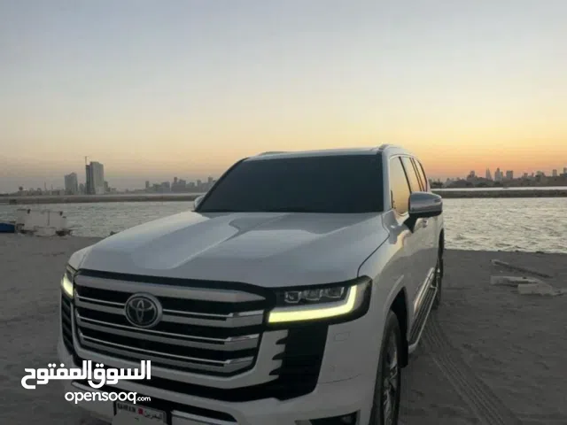 Used Toyota Land Cruiser in Muharraq