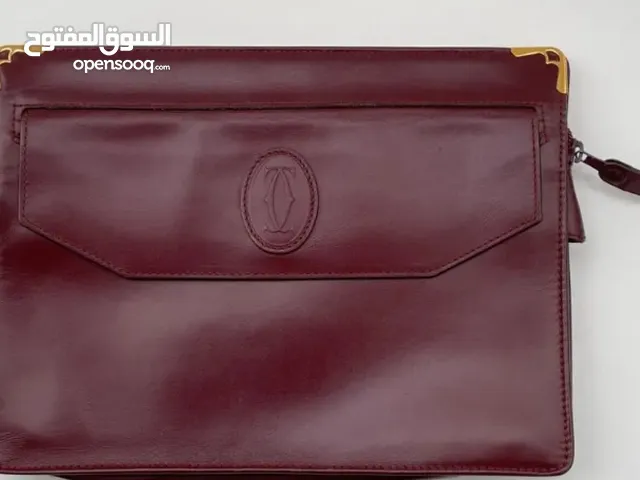 شنطه كارتير الاصليه استخدام شهر فقط بدون مرفقات وافحص وين ماتبي