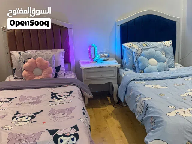 سريرين ازرق وزهري