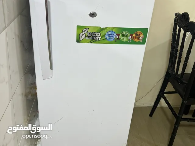 ثلاجه نضيفه