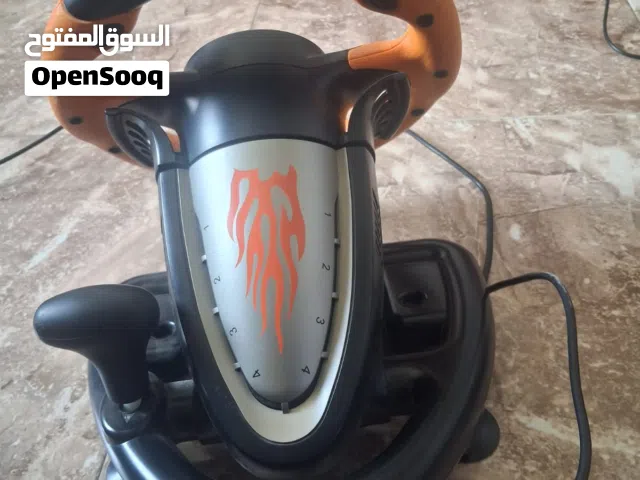 ستيرينج بلاي ستيشن جير اوتوماتيك مع الدعسات للبيع