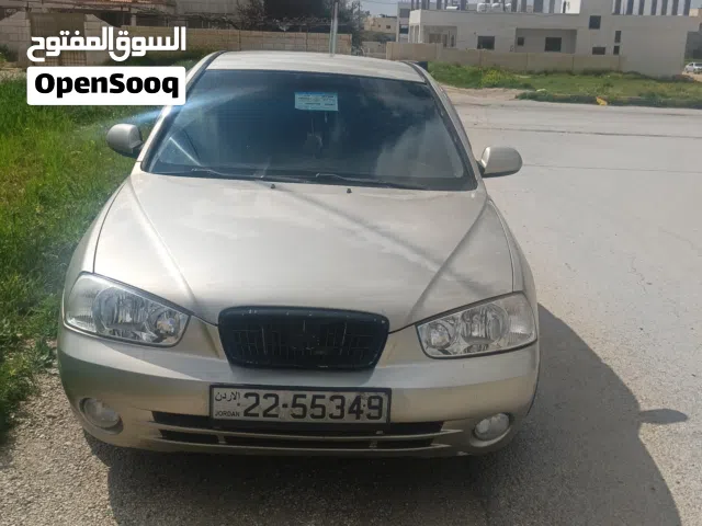 2000 هيونداي افانتي Standard