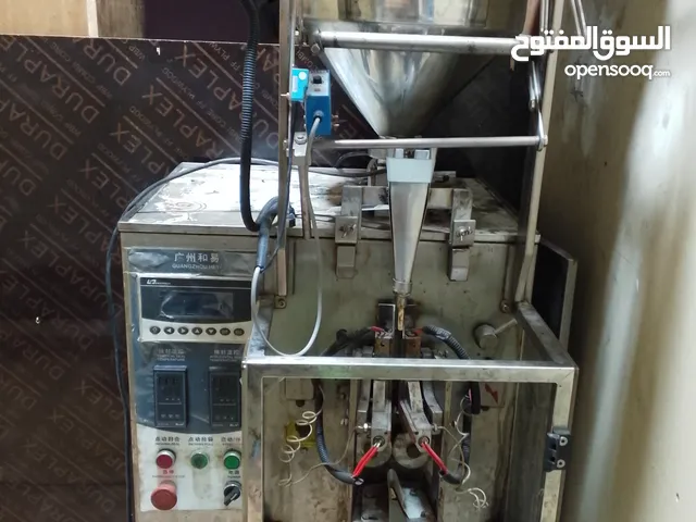 ماكنه تعبئه سوائل وتغليف زيوت ومواد أخرى بس تعبئه فقط سوائل مثل كاتشب مايونيز عسل شوكولاته زيت زيتون