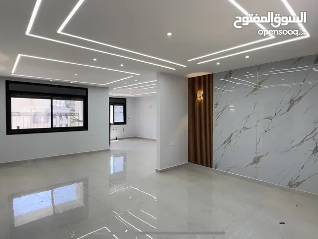 170 m2 3 Bedrooms Apartments for Sale in Ramallah and Al-Bireh Ein Musbah