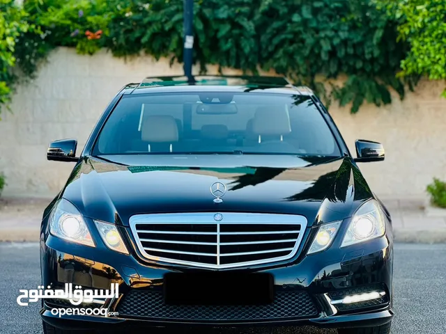 E200 AMG 2013 اقل عداد غرغوريه شبه جديده فحص كرت ابيض
