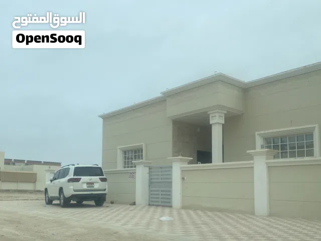 500 m2 3 Bedrooms Apartments for Rent in Dhofar Salala