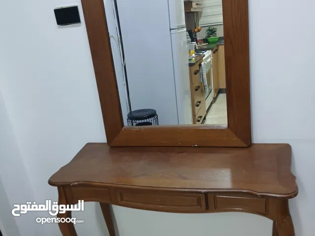 بيرو مع مرايا خشب زان ممتازه