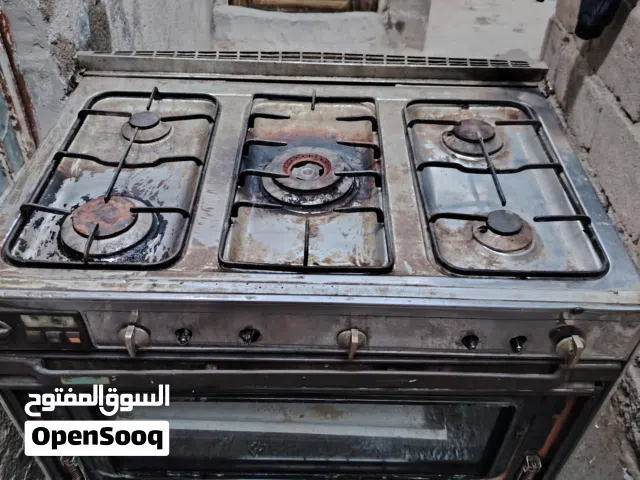 طباخ مستعمل 5 عيون للبيع ( 2 مايشتغلن )