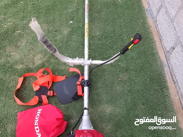 مكينه قص الحشائش