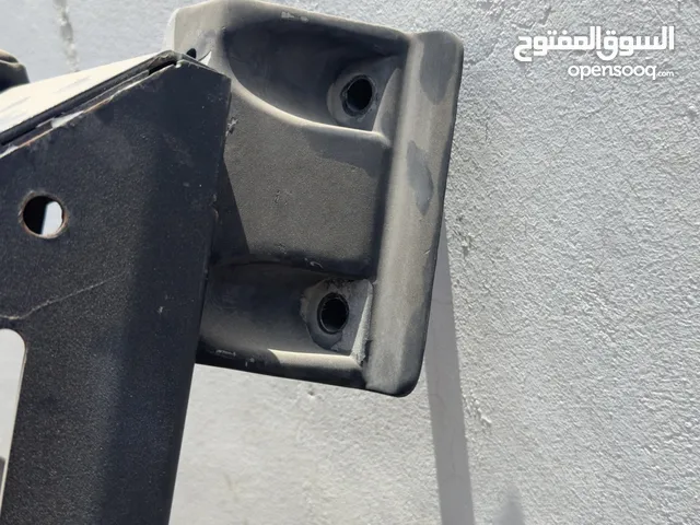 سلة تركب على لاندكروزر جميع الموديلات مع كشفات اربع أمام وخلف اثنين