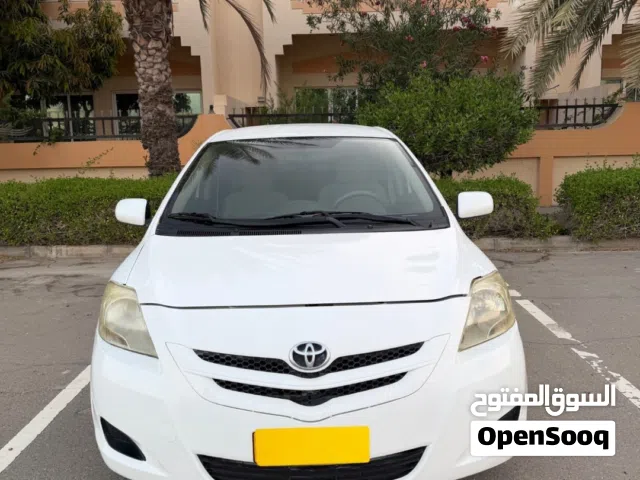 تويوتا ياريس 2011 للبيع