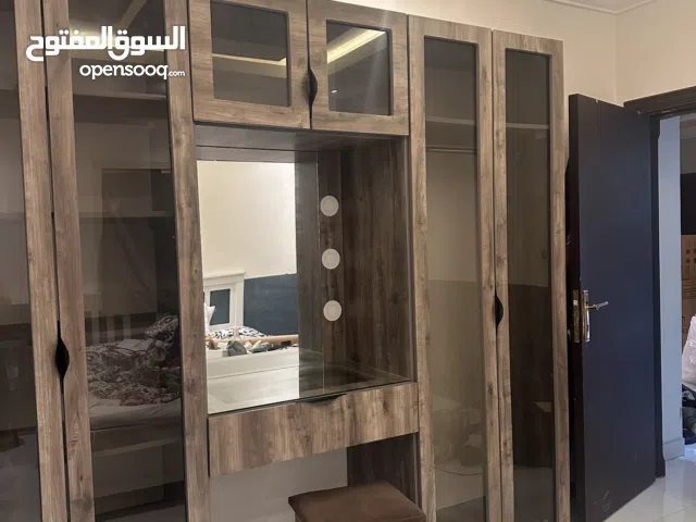 خزانة ملابس