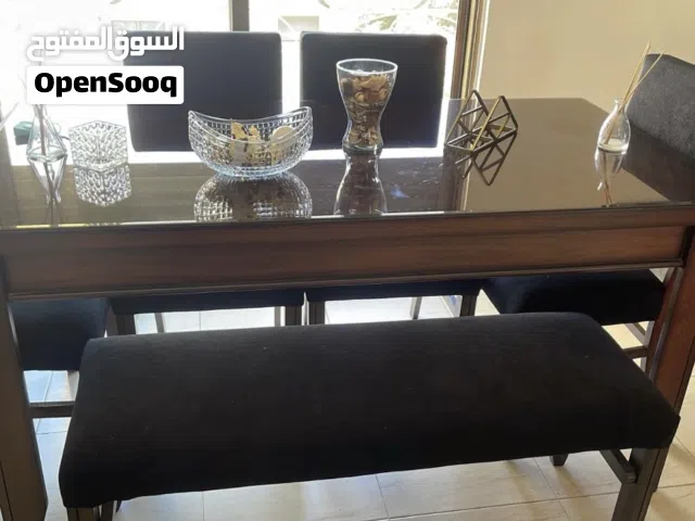 طاولة سفره مع 6 كراسي