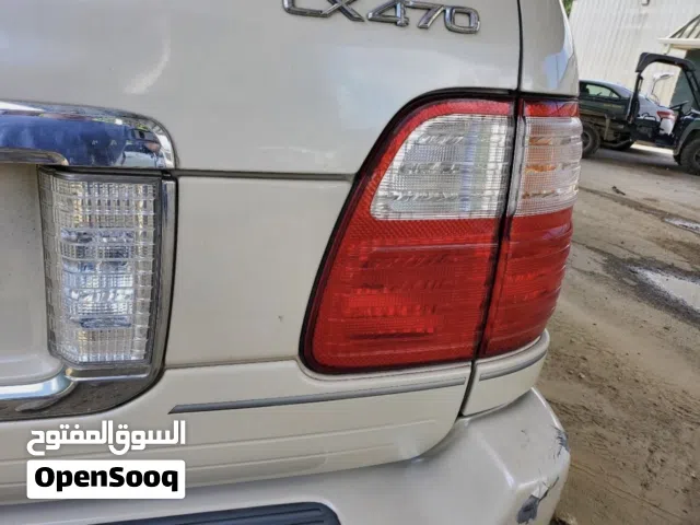 قطع غيار لكزس lexus lx470 ستيشن  من موديل 1998-2007 انوار خلفية و انوار ضباب امامية