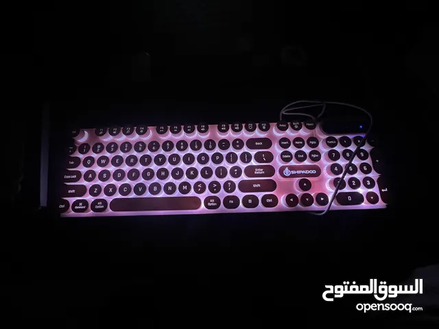 Glowing Pink Typewriter Style Keyboard لوحة مفاتيح ستايل الطابعة الكلاسيكي مضيء اللون وردي راقي جداً